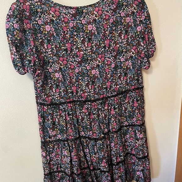 Dress - Picture 4 of 4